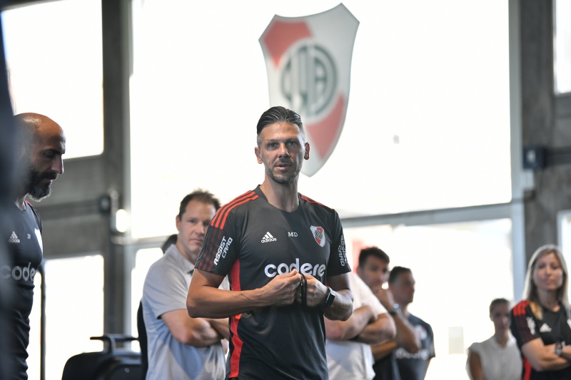 Martín Demichelis debuta como DT de River