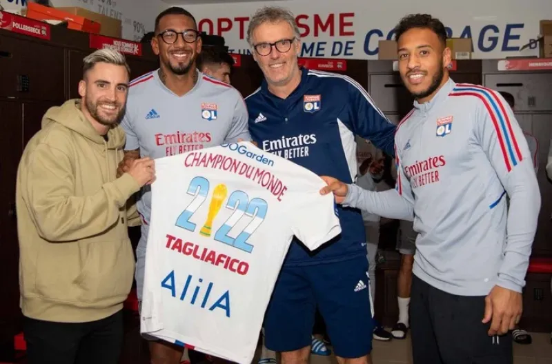 Homenajearon a Tagliafico en Francia