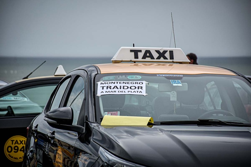 Otra medida de fuerza de taxistas y remiseros en Mar del Plata