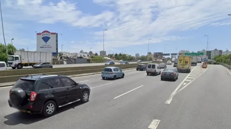 Una pareja discutía en la Autopista 25 de Mayo y murió atropellada