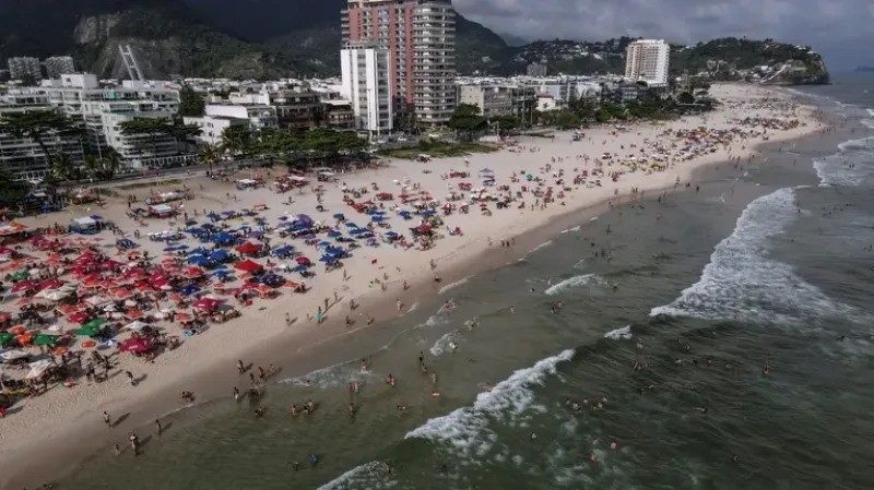 Buscan a ocho personas en Río de Janeiro