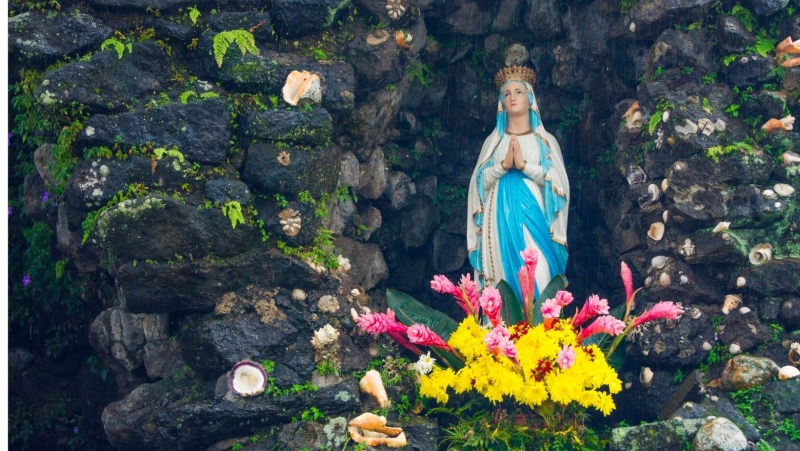 Día de la Virgen de Lourdes, la Virgen que apareció 18 veces