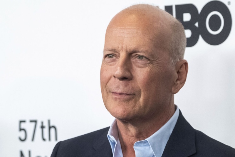 Los fans de Bruce Willis creen que su doble argentino también está enfermo