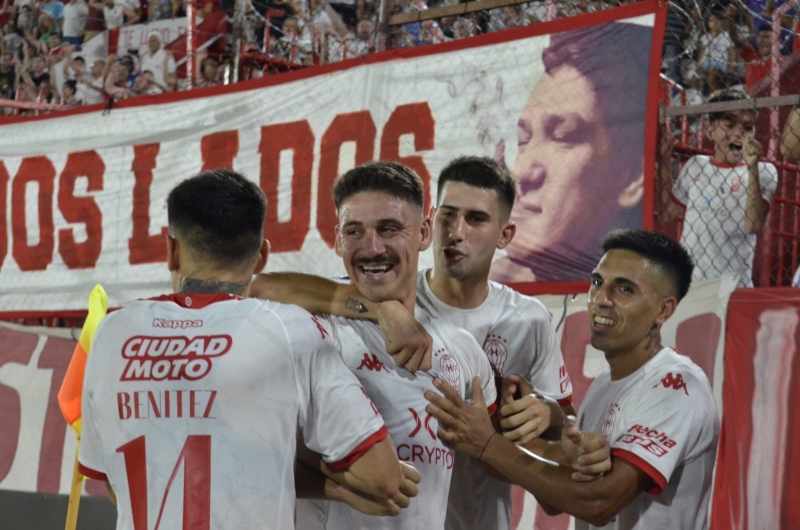 Huracán ganó y avanzó de fase en la Copa Libertadores