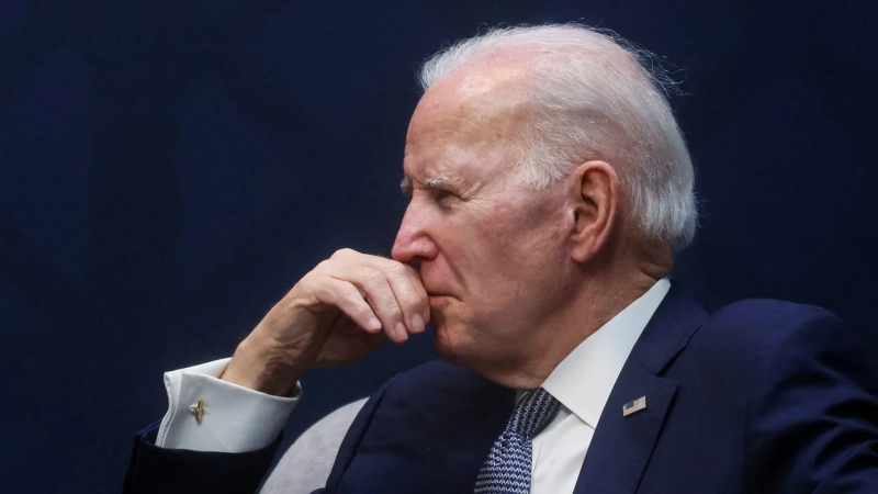 Biden pide penas más duras para los banqueros que actúen con negligencia