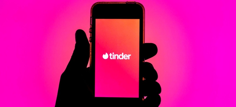 Relaciones poliamorosas en Tinder