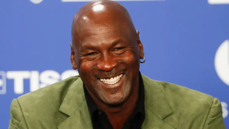 Entraron a robar a la mansión de Michael Jordan