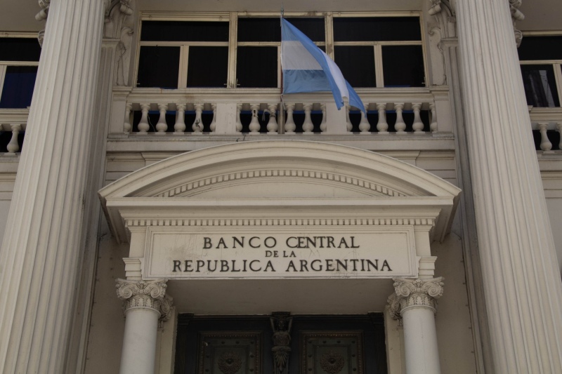 Caída récord de reservas del Banco Central en el primer trimestre del año