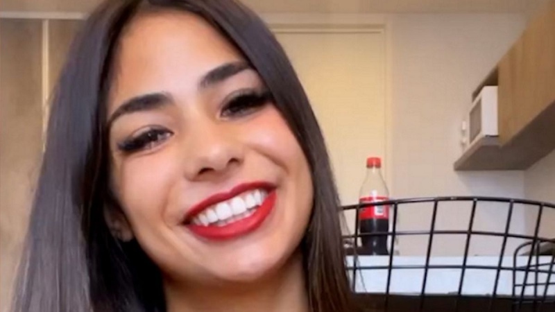 Daniela Celis mostró emocionada su primer departamento