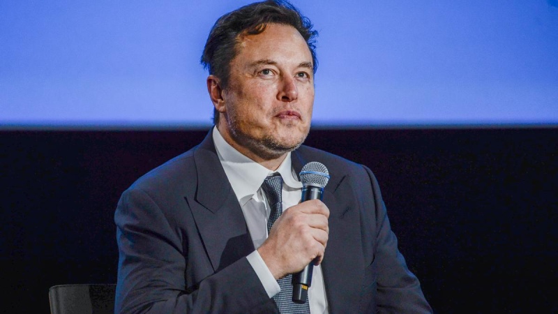 El CEO de ”OpenAI” se la picanteó a Elon Musk