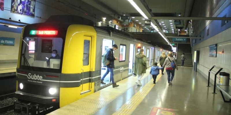 La estación Jujuy del subte E cierra por dos meses