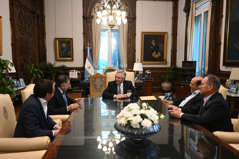 Alberto Fernández recibió a intendentes bonaerenses