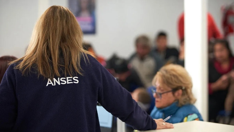 Oficializan pago de tres bonos para los Jubilados y Pensionados