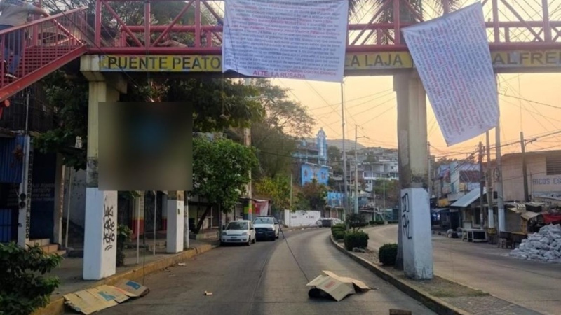 Brutal crimen en Acapulco: aparecieron cuatro cuerpos en un puente con signos de tortura