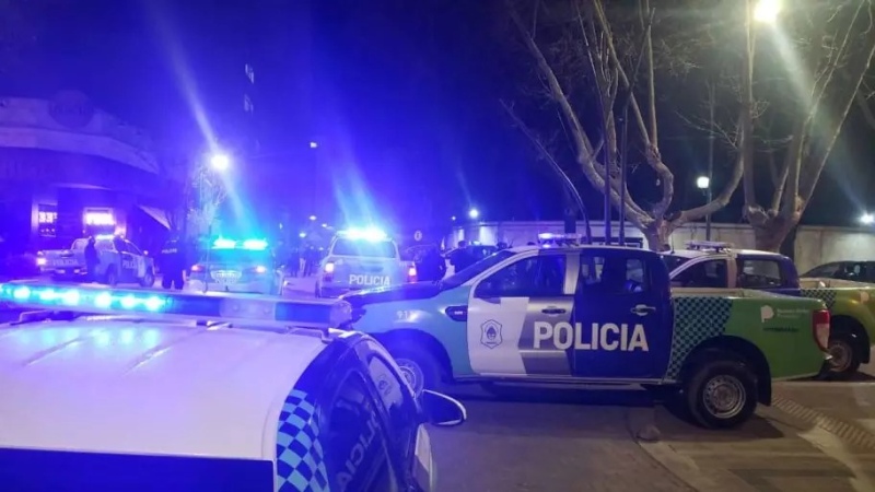 Robaban a través de redes sociales, se tirotearon con la Policía en Avellaneda y huyeron