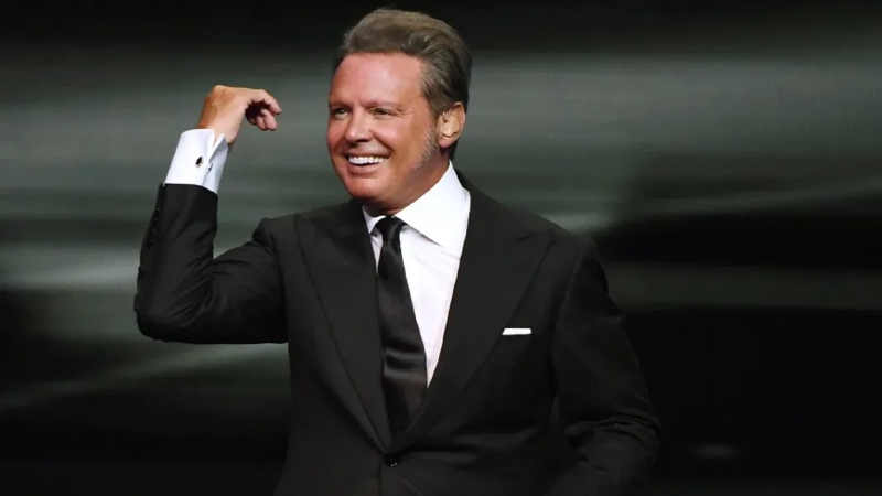 Por entradas agotadas, Luis Miguel suma 3 nuevas fechas!