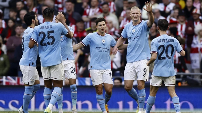 ¿Cuánto recibirá el plantel del Manchester City si consigue ganar la Premier League, la FA Cup y la Champions League?