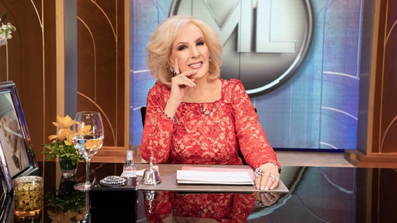 Hoy se opera Mirtha Legrand