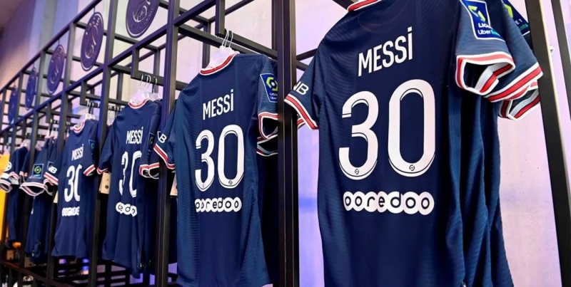 El PSG dejó de vender camisetas de Messi
