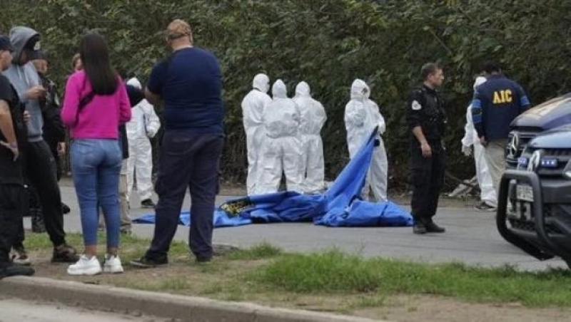 Rosario: encuentran un cadáver maniatado y amordazado en una bolsa