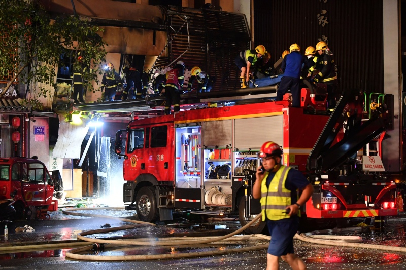 China: mueren 31 personas en una explosión de gas en un restaurante