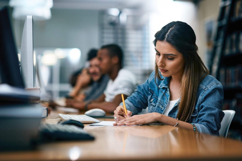 Uno de cada 10 jóvenes del país accede a la universidad