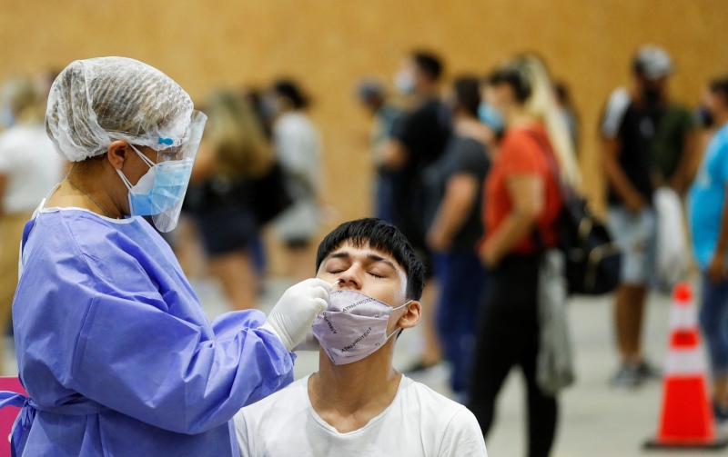 España: ¿Fin de las mascarillas en centros de salud y farmacias?