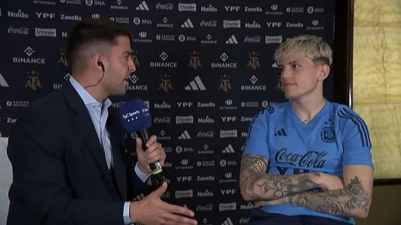 Garnacho dió por primera vez una entrevista a un medio argentino