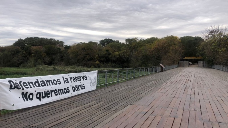 Marcha contra la instalación de bares en la Reserva Ecológica de Costanera Norte