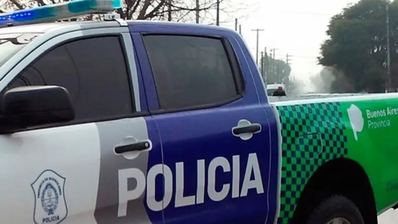 Castelar: dos ”motochorros” golpearon y le robaron a un pibe