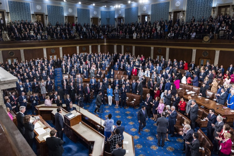 El Senado de EEUU aprobó ley y evitó el default