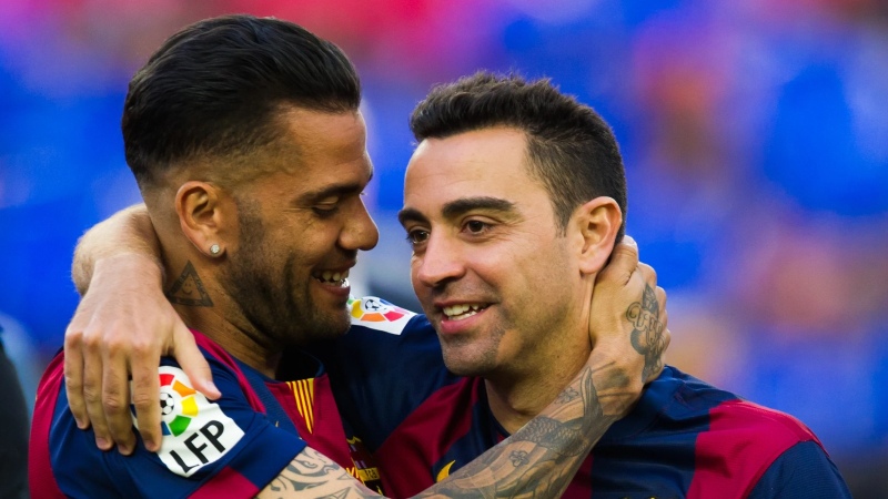 La tremenda reacción de Dani Alves a la defensa de Xavi