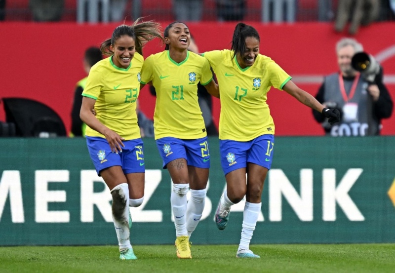 Brasil goleó a Panamá en su debut en el Mundial Femenino