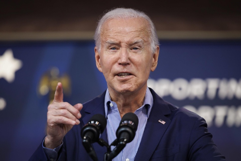 Biden anunció el envío de bombas racimo a Ucrania