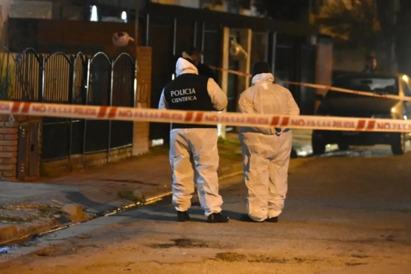 El padre de un conocido periodista intentó impedir que asaltaran a su hijo y fue asesinado