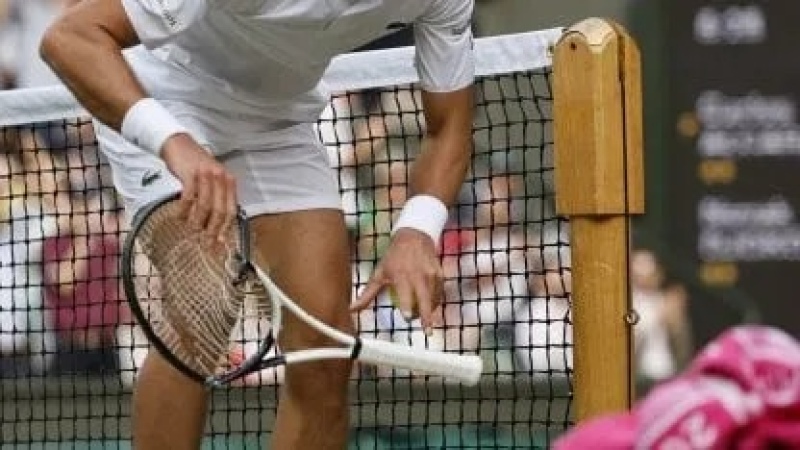 Wimbledon: ¿cuánto deberá pagar de multa Djokovic por haber destruido su raqueta en la final?