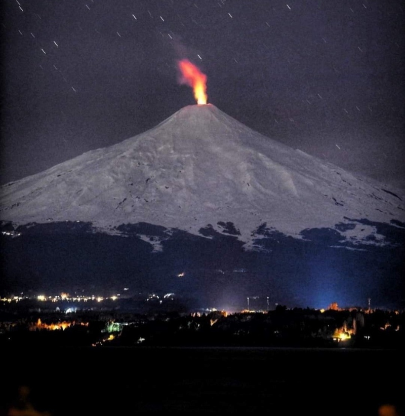 Se activó el Volcán Villarica después de un sismo de 6.6 grados en Neuquén