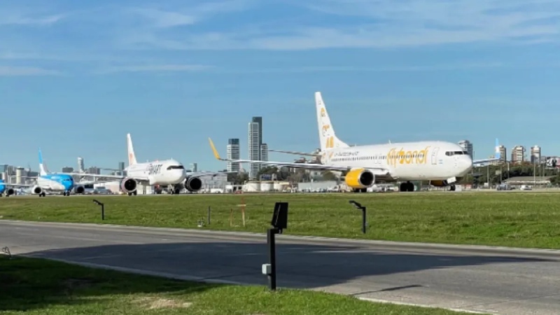 Un hombre se descompensó en un vuelo y murió en el aeropuerto de Neuquén