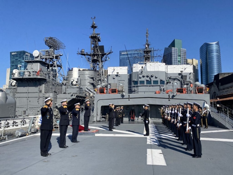 Dos buques japoneses en viaje de instrucción arribaron en Buenos Aires