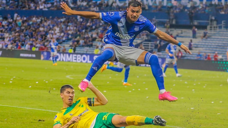 Defensa y Justicia vs Emelec por la Copa Sudamericana: horario y formaciones