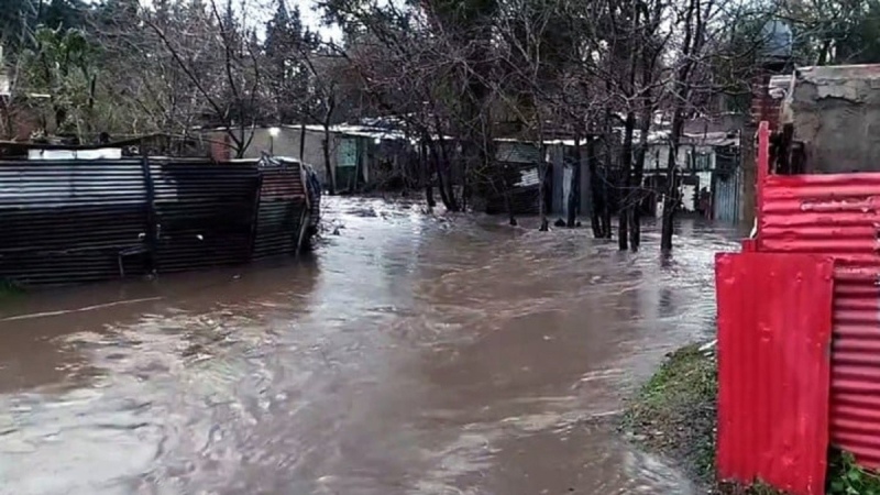 Alerta en La Plata: hay más de 1000 evacuados