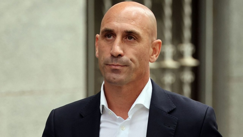 Rubiales no podrá comunicarse ni acercarse a Jenni Hermoso