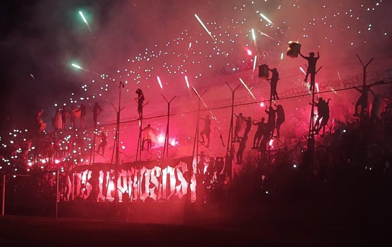 El impresionante banderazo de los hinchas de Newell´s antes del clásico vs Rosario Central