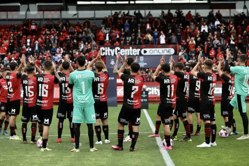 Se suspendió el clásico de reserva de Rosario porque se iba a jugar con público