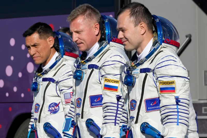 Tres astronautas volvieron a la Tierra después de más de un año en el espacio