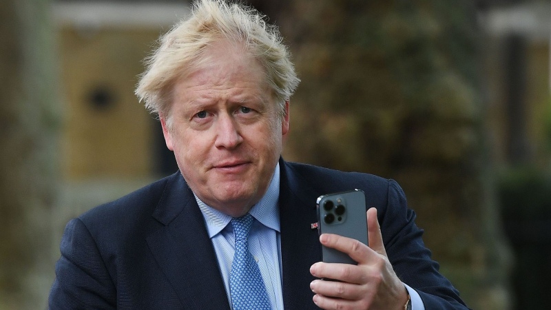 De la política a la tele: Boris Johnson se suma como presentador después de su salida del Parlamento británico