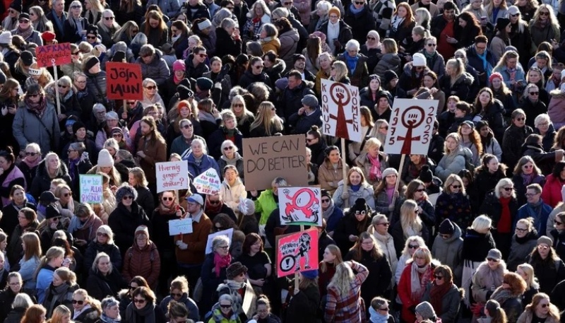 Histórica huelga en Islandia contra las desigualdades de género