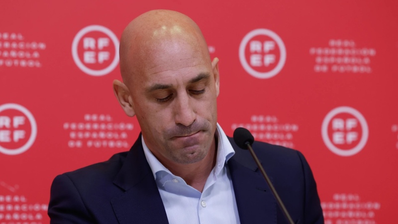 La FIFA suspendió por 3 años a Luis Rubiales