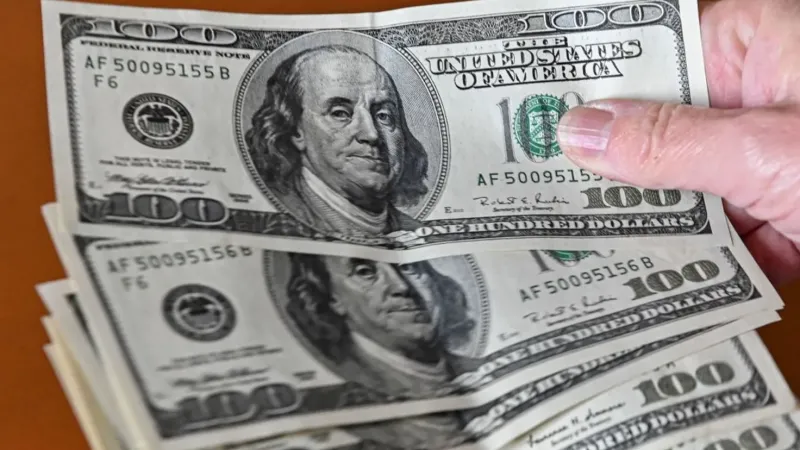 El dólar blue volvió a los 1000$