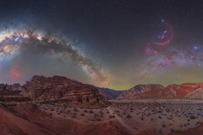 Un fotógrafo argentino logró capturar dos vías lácteas